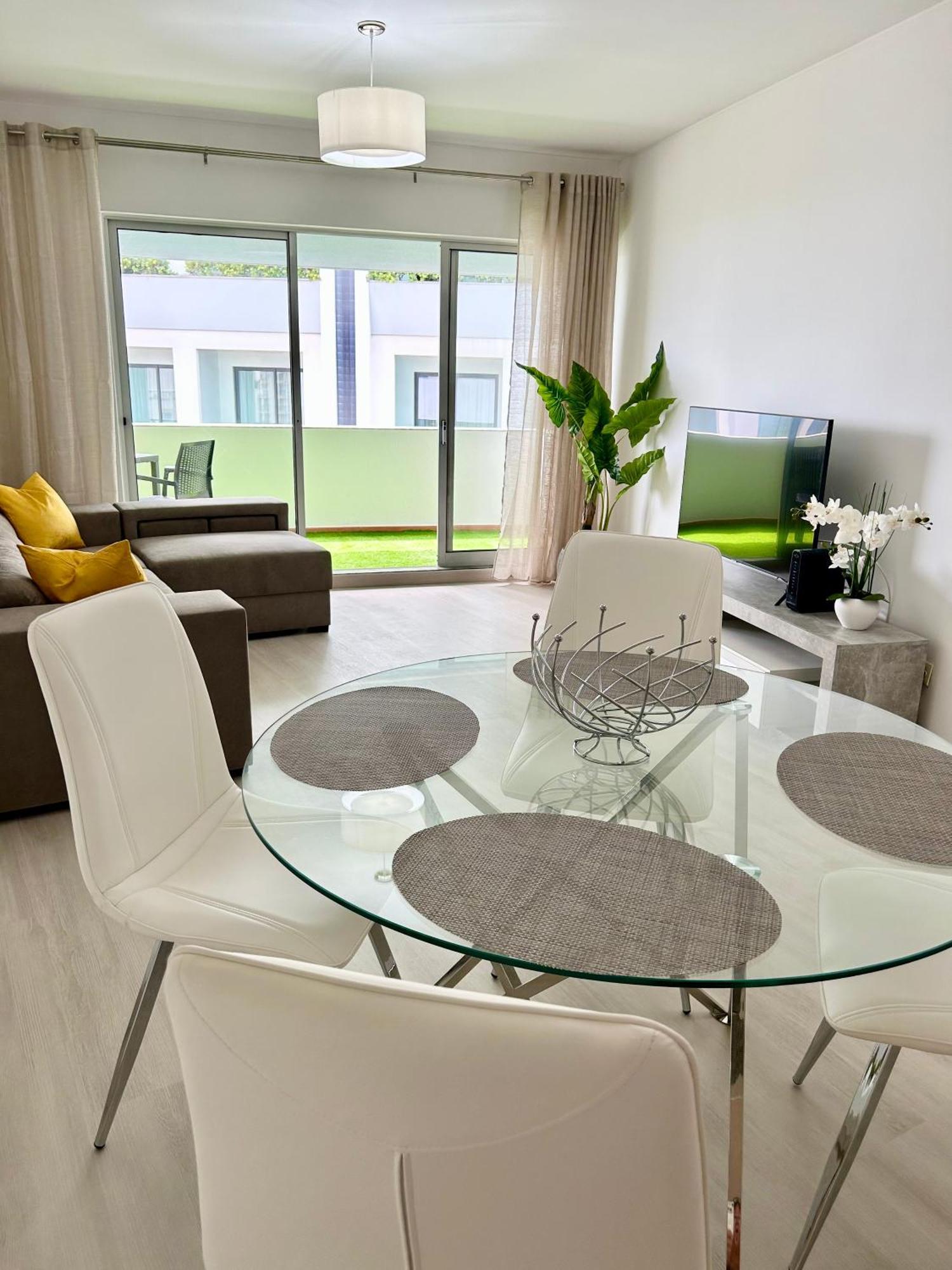 Lido Casa By Ola Madeira Apartment ฟุงชาล ภายนอก รูปภาพ